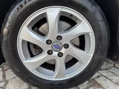 Sell Volvo V40 Cross Country 2013 - 13500 EUR, 164000 km - AUTO.MOTO.pt