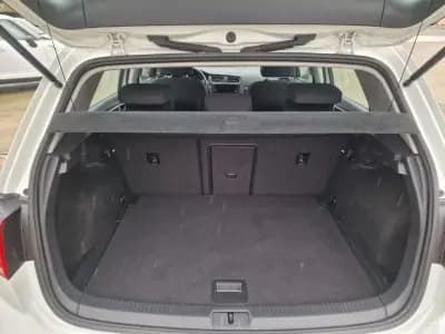 Vendo Volkswagen Golf 2019 - 18999 EUR, 139668 km - AUTO.MOTO.pt