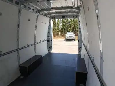 Vendo Iveco 35S14 Extra longa 2021 - 27000 EUR, 165000 km - AUTO.MOTO.pt