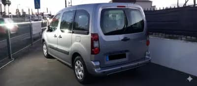 Sell Peugeot Partner 2018 - 15990 EUR, 192857 km - AUTO.MOTO.pt