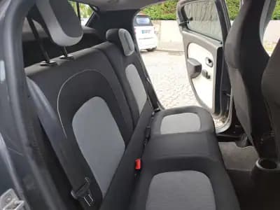 Vendo Renault Twingo 2020 - 11490 EUR, 46992 km - AUTO.MOTO.pt