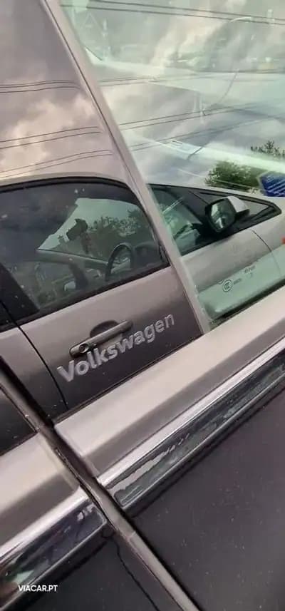 Sell Volkswagen Golf 2021 - 18450 EUR, 93080 km - AUTO.MOTO.pt