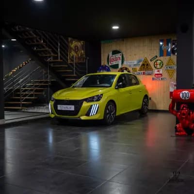 Sell Peugeot 208 2025 - 17900 EUR, 6300 km - AUTO.MOTO.pt