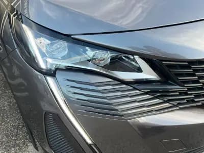 Vendo Peugeot 3008 2022 - 22900 EUR, 94740 km - AUTO.MOTO.pt