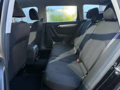 Vendo Volkswagen Passat Variant 2011 - 10900 EUR, 135000 km - AUTO.MOTO.pt