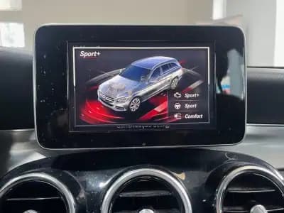 Vendo Mercedes-Benz C 300 2017 - 22999 EUR, 102000 km - AUTO.MOTO.pt