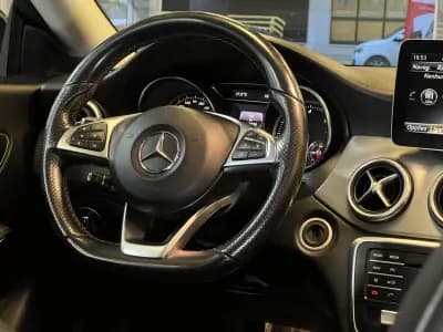 Vendo Mercedes-Benz CLA 200 2018 - 20990 EUR, 165000 km - AUTO.MOTO.pt
