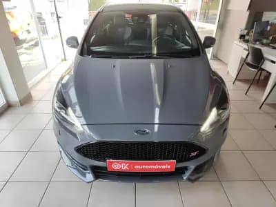 Vendo Ford Focus 2015 - 20500 EUR, 125550 km - AUTO.MOTO.pt