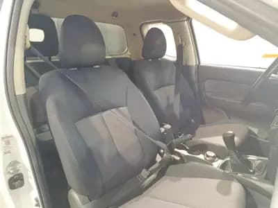 Sell Mitsubishi L200 2019 - 14900 EUR, 329652 km - AUTO.MOTO.pt