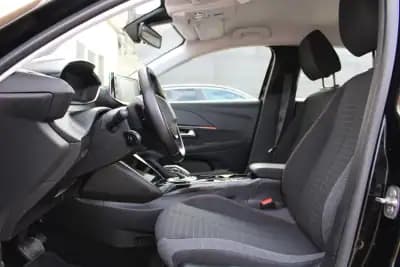 Sell Peugeot e-208 2020 - 13990 EUR, 144000 km - AUTO.MOTO.pt