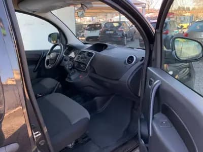 Vendo Renault Kangoo dCi 2017 - 12450 EUR, 139331 km - AUTO.MOTO.pt