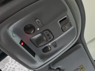 Sell Peugeot 308 SW 2015 - 13950 EUR, 179000 km - AUTO.MOTO.pt