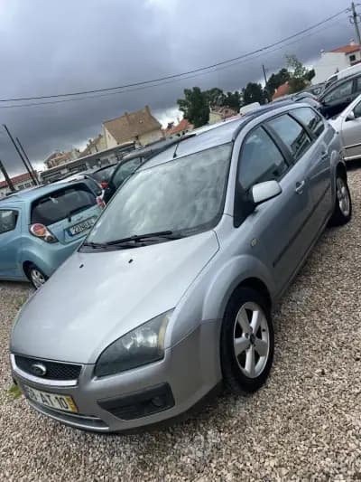 Vendo Ford Focus SW 2005 - 4250 EUR, 281000 km - AUTO.MOTO.pt