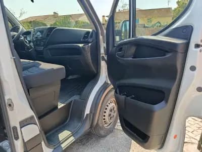 Vendo Iveco 35S14 Extra longa 2021 - 27000 EUR, 165000 km - AUTO.MOTO.pt