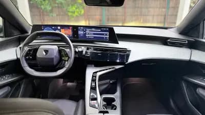 Sell Peugeot 5008 2025 - 31500 EUR, 8614 km - AUTO.MOTO.pt