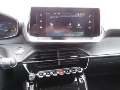 Sell Peugeot e-208 2021 - 18000 EUR, 85265 km - AUTO.MOTO.pt