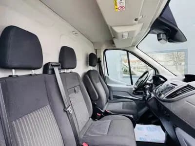 Vendo Ford Transit 2019 - 21999 EUR, 169000 km - AUTO.MOTO.pt