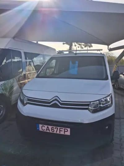 Vendo Citroën Berlingo 2020 - 12950 EUR, 97500 km - AUTO.MOTO.pt
