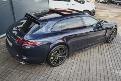 Sell Porsche Panamera Sport Turismo 2019 - 69880 EUR, 97640 km - AUTO.MOTO.pt