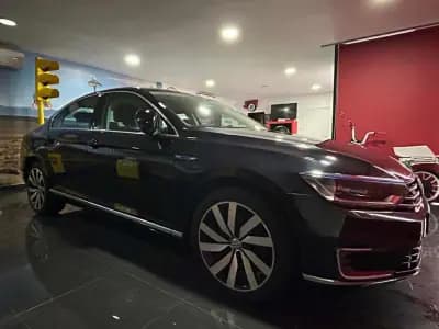 Vendo Volkswagen Passat 2017 - 18990 EUR, 134000 km - AUTO.MOTO.pt