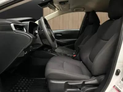 Sell Toyota Corolla 2024 - 25500 EUR, 72000 km - AUTO.MOTO.pt