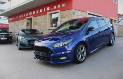 Vendo Ford Focus 2016 - 17990 EUR, 194500 km - AUTO.MOTO.pt