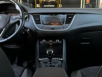 Vendo Opel Grandland X 2021 - 19990 EUR, 118300 km - AUTO.MOTO.pt