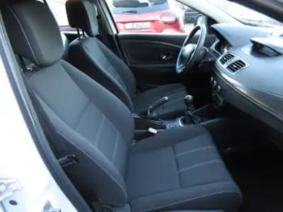 Vendo Renault Mégane 2015 - 8990 EUR, 198000 km - AUTO.MOTO.pt