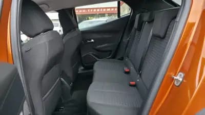 Sell Peugeot e-2008 2020 - 19990 EUR, 43800 km - AUTO.MOTO.pt