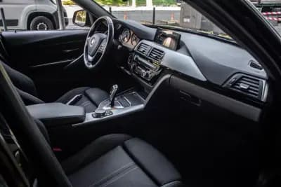 Vendo BMW 318 2015 - 16900 EUR, 246569 km - AUTO.MOTO.pt