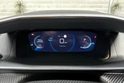 Sell Peugeot 2008 2021 - 18450 EUR, 43013 km - AUTO.MOTO.pt