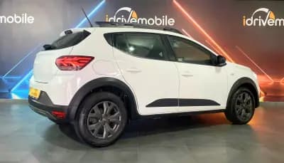 Vendo Dacia Sandero 2023 - 15900 EUR, 58259 km - AUTO.MOTO.pt