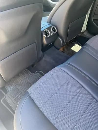 Vendo Mercedes-Benz E 300 2019 - 32500 EUR, 79783 km - AUTO.MOTO.pt