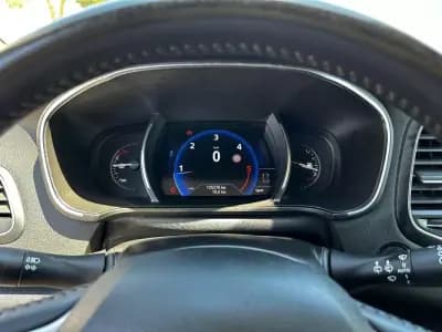 Vendo Renault Mégane 2019 - 14250 EUR, 135000 km - AUTO.MOTO.pt