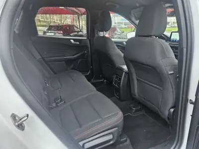 Vendo Ford Kuga 2022 - 18800 EUR, 129800 km - AUTO.MOTO.pt