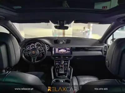Vendo Porsche Cayenne 2018 - 53990 EUR, 150300 km - AUTO.MOTO.pt