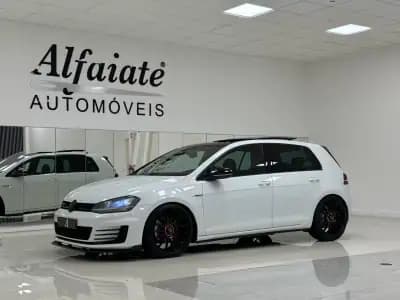 Vendo Volkswagen Golf 2013 - 19890 EUR, 186000 km - AUTO.MOTO.pt