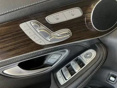 Vendo Mercedes-Benz GLC 220 2017 - 34800 EUR, 155916 km - AUTO.MOTO.pt