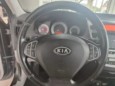 Vendo Kia Ceed SW 2007 - 4150 EUR, 296000 km - AUTO.MOTO.pt