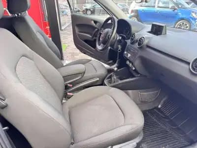 Sell Audi A1 2014 - 12500 EUR, 194000 km - AUTO.MOTO.pt