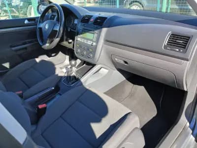 Vendo Volkswagen Golf 2006 - 7150 EUR, 102943 km - AUTO.MOTO.pt