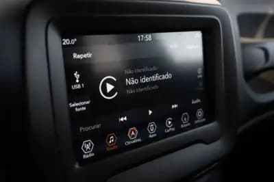 Vendo Jeep Renegade 2020 - 27500 EUR, 24000 km - AUTO.MOTO.pt