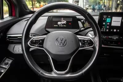 Vendo Volkswagen ID.4 2021 - 26990 EUR, 66500 km - AUTO.MOTO.pt