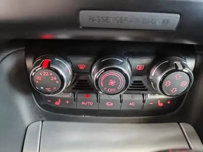 Vendo Audi TT Coupé 2009 - 21150 EUR, 115300 km - AUTO.MOTO.pt