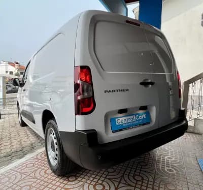 Vendo Peugeot Partner 2023 - 17950 EUR, 53000 km - AUTO.MOTO.pt