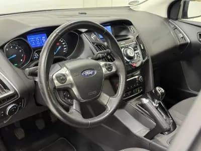 Vendo Ford Focus 2012 - 8990 EUR, 197000 km - AUTO.MOTO.pt