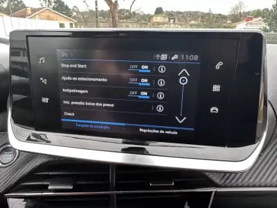 Vendo Peugeot 2008 2021 - 16900 EUR, 130000 km - AUTO.MOTO.pt