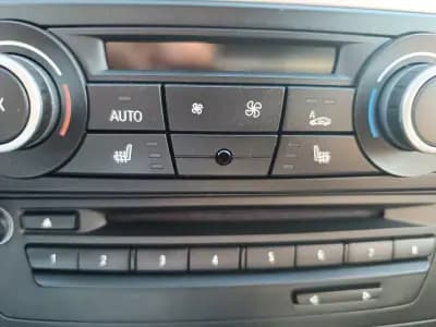 Vendo BMW 320 2011 - 14900 EUR, 206000 km - AUTO.MOTO.pt