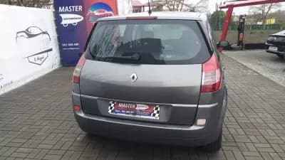 Vendo Renault Scénic 2004 - 3780 EUR, 154526 km - AUTO.MOTO.pt