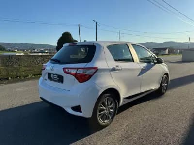 Vendo Toyota Yaris 2018 - 11990 EUR, 105000 km - AUTO.MOTO.pt